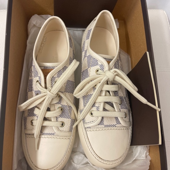 Louis Vuitton CHILDREN Sneakers Available sizes Size 32 US 1 - Picture 4 of 9